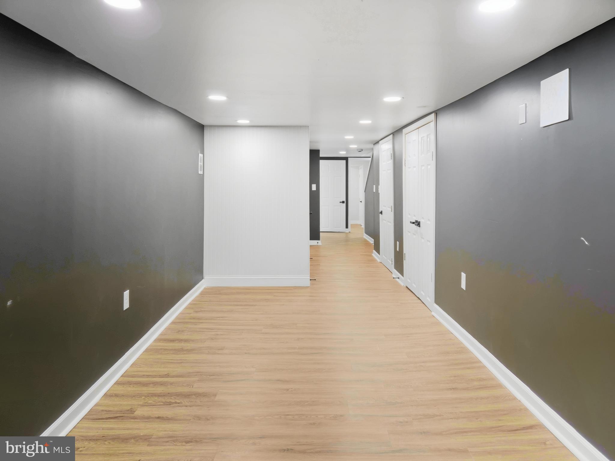 2321 McCulloh Street Baltimore, MD 21217 - Photo 25 of 29 a view of a hallway