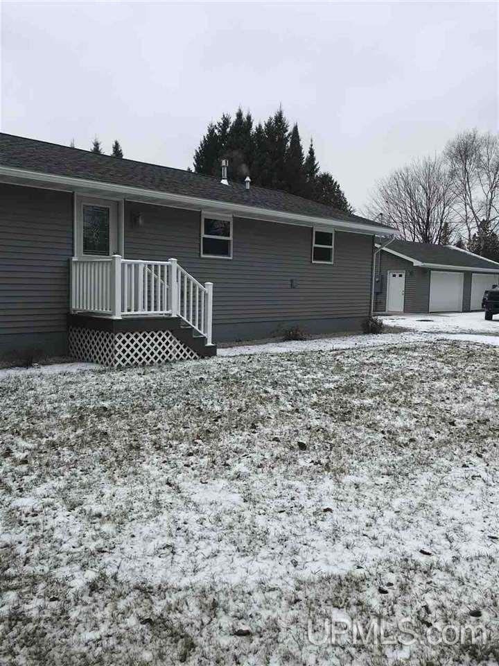 4151 Highway 2 Escanaba, MI 49829 - Photo 2 of 39