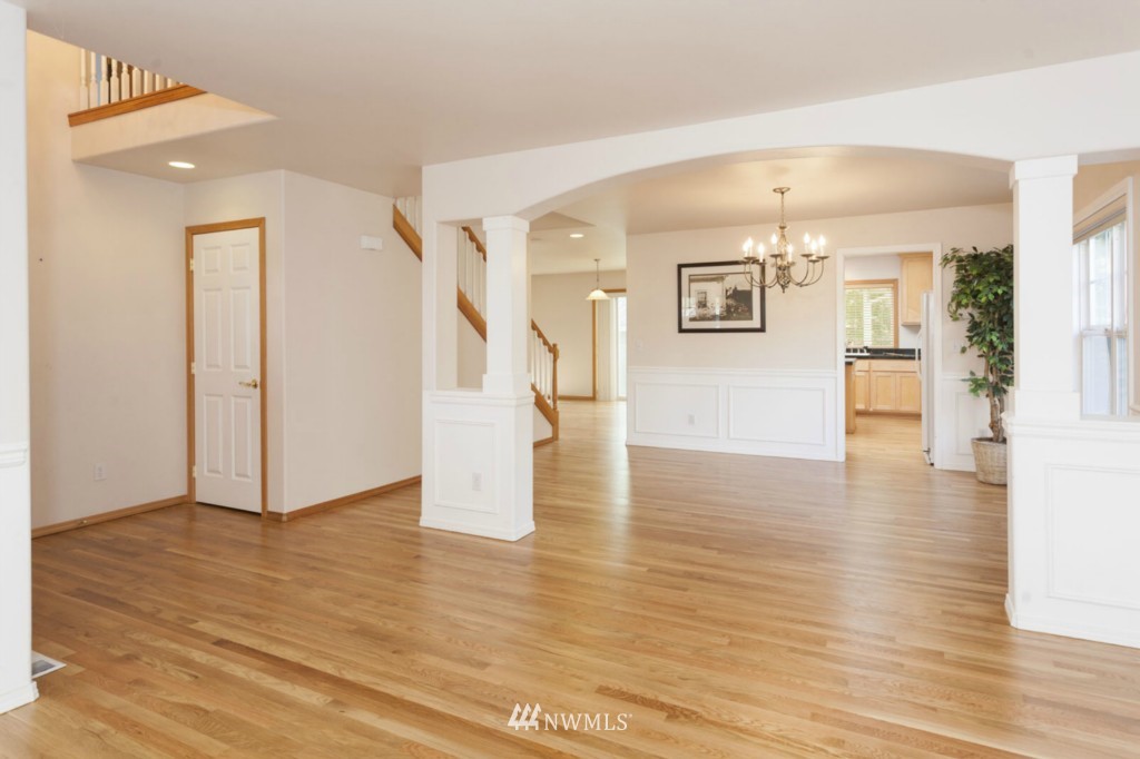 1906 243rd Street Southwest Bothell, WA 98021 - Photo 3 of 23