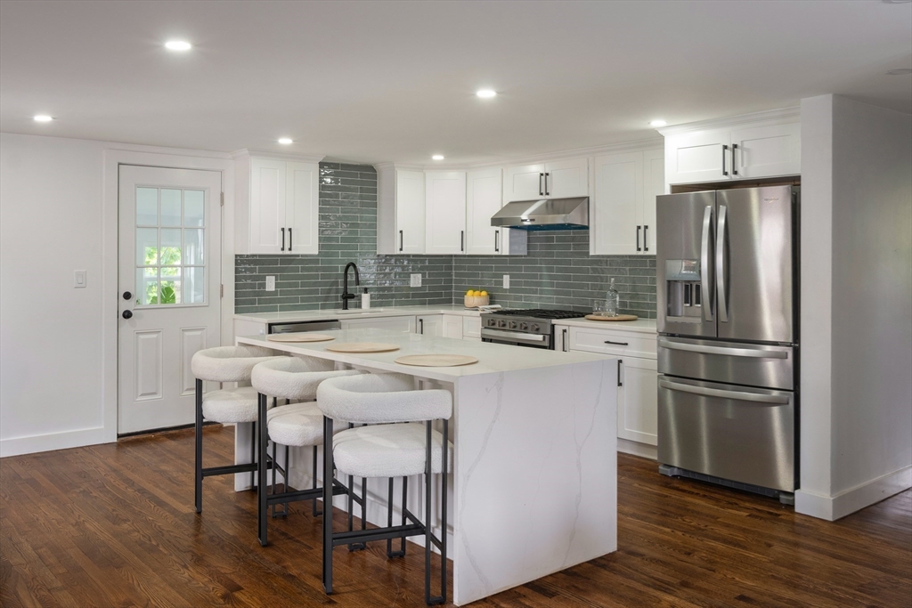 52 Valley Road Boston, MA 02124 - Photo 1 of 28 Gallery Image 1