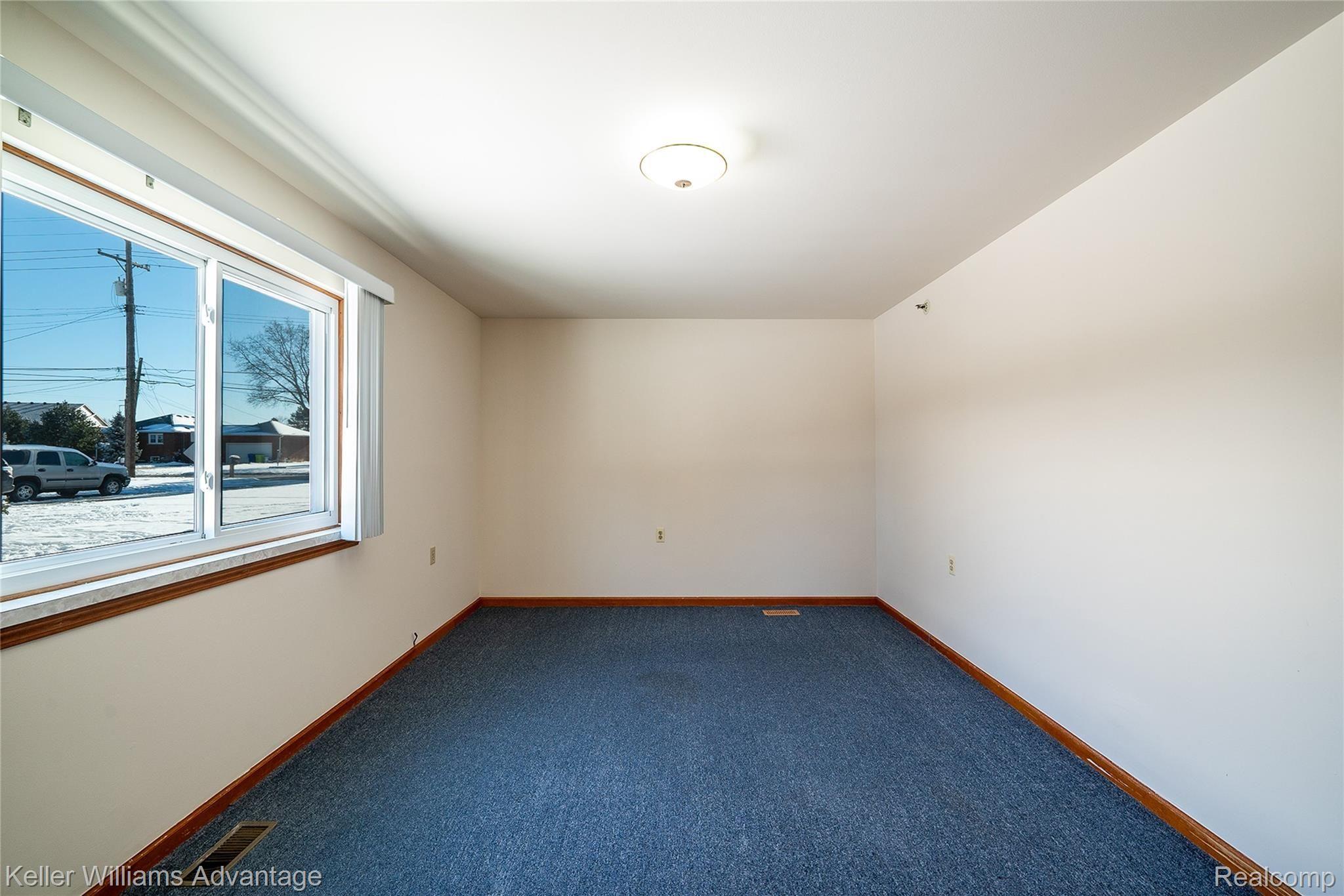 33729 Mulvey Road Fraser, MI 48026 - Photo 27 of 44 MulveyRd_33729_Bed B1.jpg