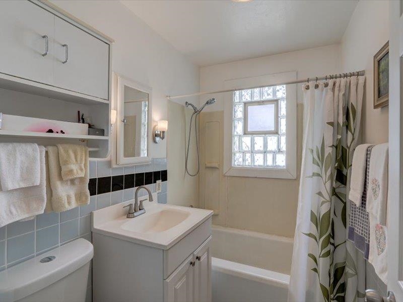 201 North Owen Drive Madison, WI 53705 - Photo 21 of 44