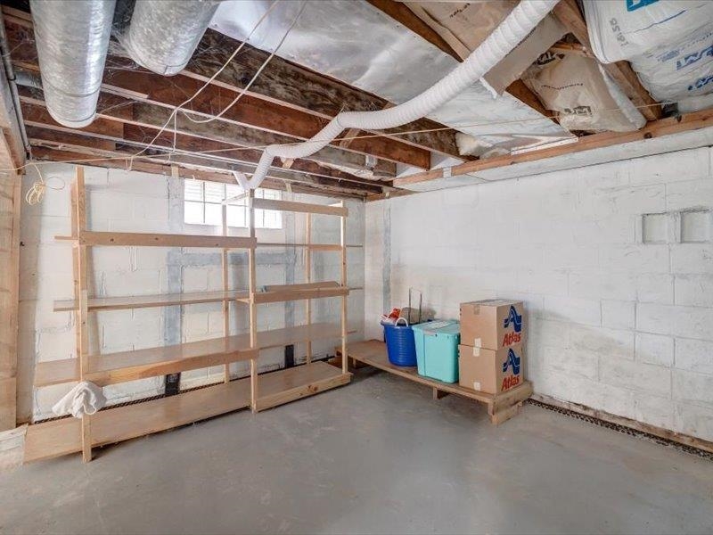 201 North Owen Drive Madison, WI 53705 - Photo 37 of 44