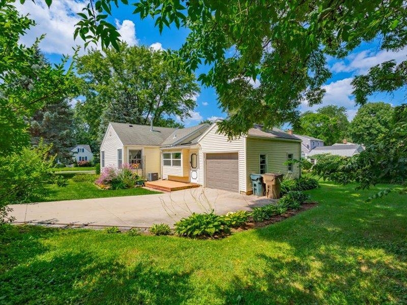 201 North Owen Drive Madison, WI 53705 - Photo 38 of 44