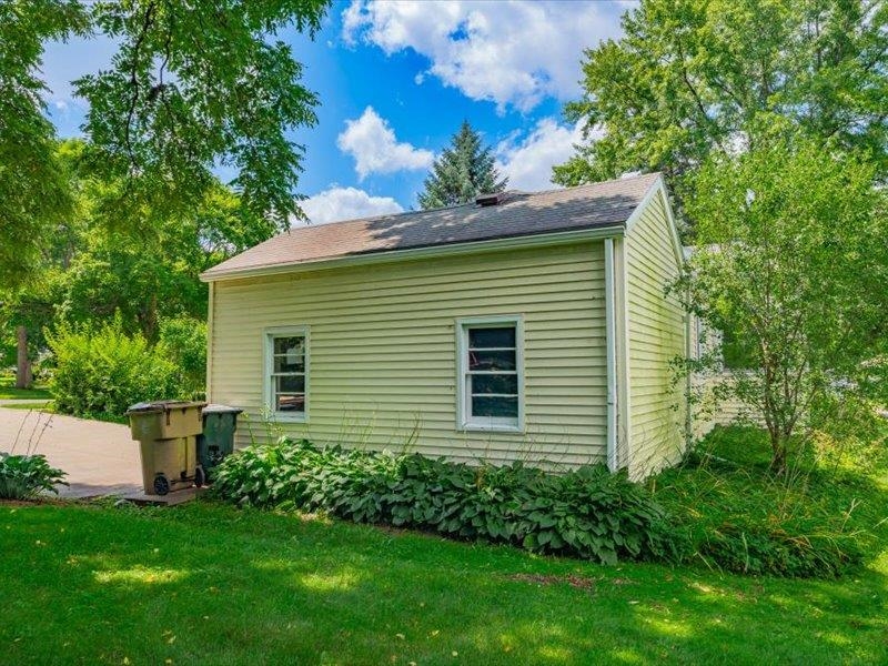 201 North Owen Drive Madison, WI 53705 - Photo 41 of 44