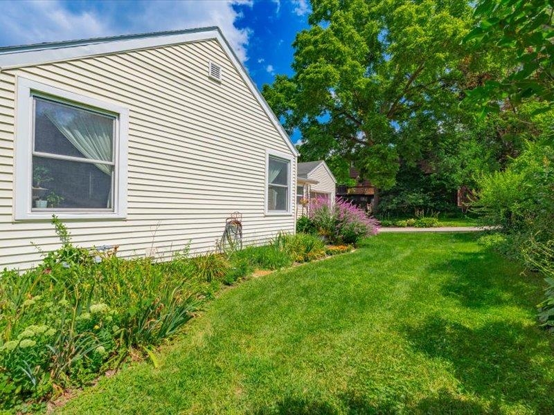 201 North Owen Drive Madison, WI 53705 - Photo 42 of 44