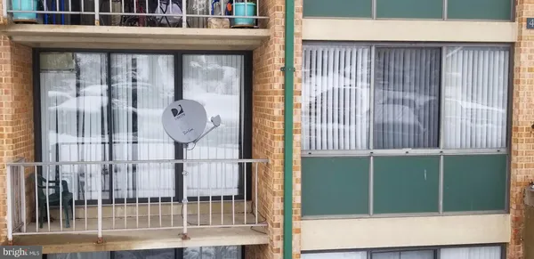 $1,750 | 491 North Armistead Street, Unit 101, Alexandria, VA 22312