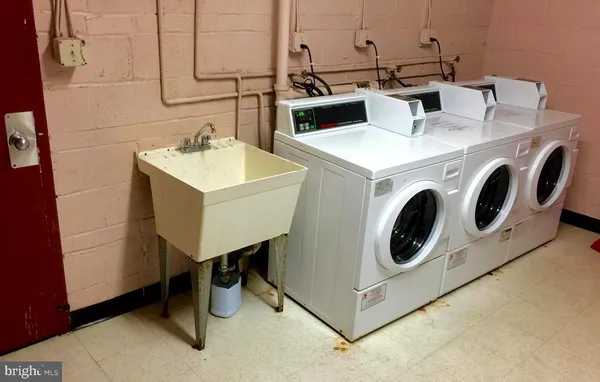 $1,750 | 491 North Armistead Street, Unit 101, Alexandria, VA 22312