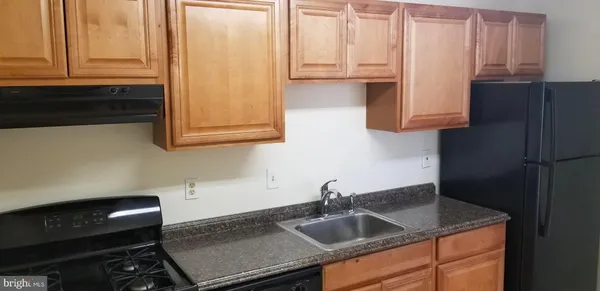 $1,750 | 491 North Armistead Street, Unit 101, Alexandria, VA 22312