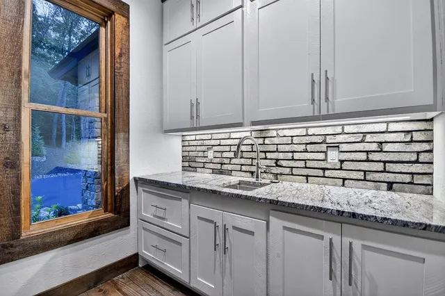 $2,850,000 | 101 Bennett Springs Court, Mineral Bluff, GA 30559