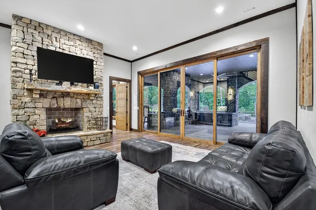 $2,850,000 | 101 Bennett Springs Court, Mineral Bluff, GA 30559