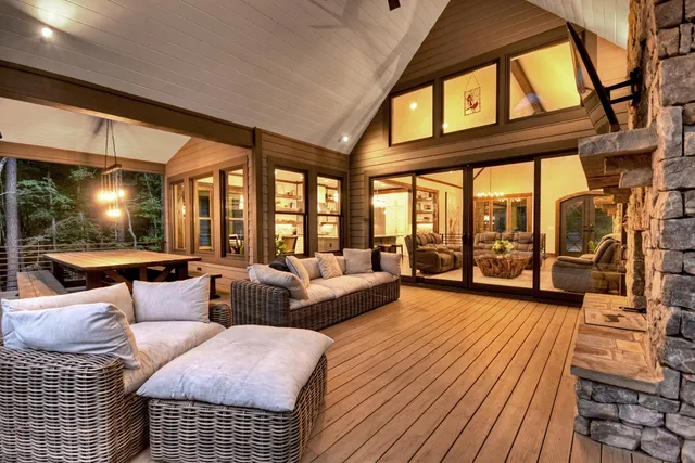 $2,850,000 | 101 Bennett Springs Court, Mineral Bluff, GA 30559