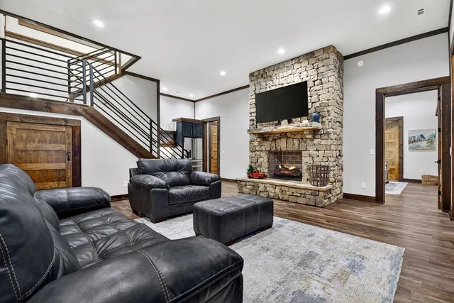 $2,850,000 | 101 Bennett Springs Court, Mineral Bluff, GA 30559