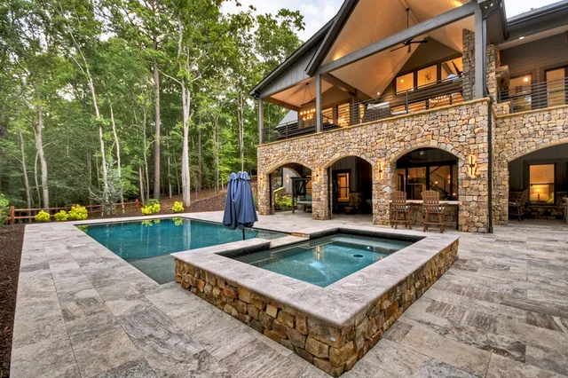 $2,850,000 | 101 Bennett Springs Court, Mineral Bluff, GA 30559