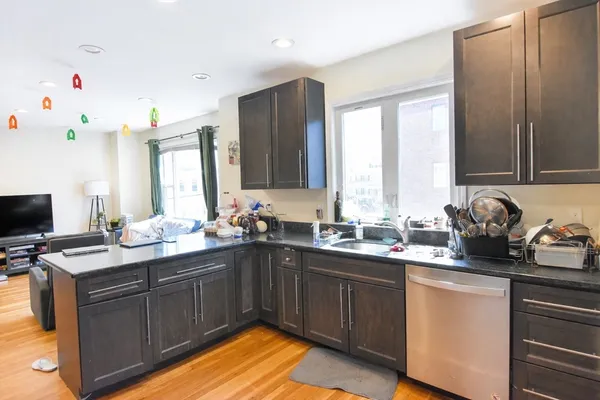 $5,500 | 84 Litchfield Street, Unit 84, Boston, MA 02135