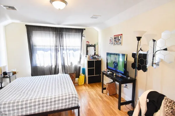 $5,500 | 84 Litchfield Street, Unit 84, Boston, MA 02135
