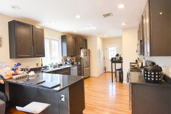 $5,500 | 84 Litchfield Street, Unit 84, Boston, MA 02135