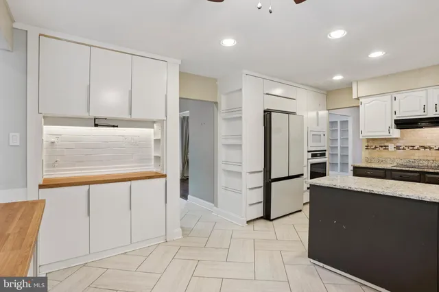 $564,000 | 266 St David Drive, Mount Laurel, NJ 08054