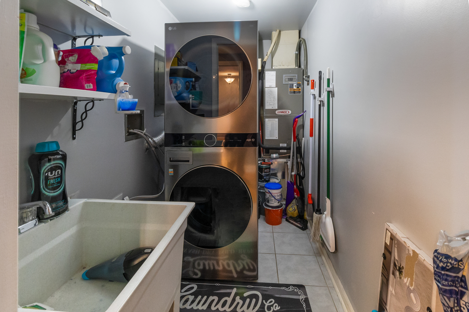 3427 Vollmer Road, Unit 205 Flossmoor, IL 60422 - Photo 19 of 30 a close view of utility room