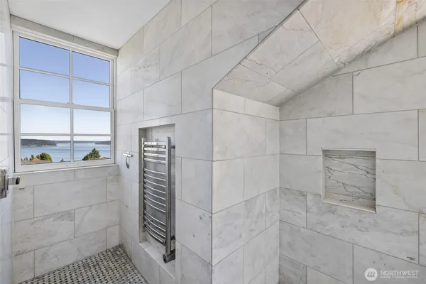 $1,595,000 | 4410 North 45th Street, Tacoma, WA 98407