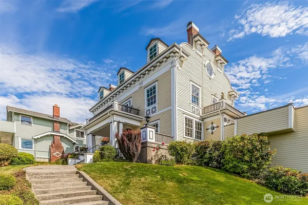 $1,595,000 | 4410 North 45th Street, Tacoma, WA 98407