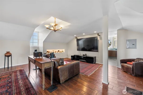 $1,595,000 | 4410 North 45th Street, Tacoma, WA 98407
