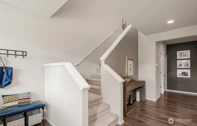 $3,200 | 18722 106th Ave Court East, Puyallup, WA 98374