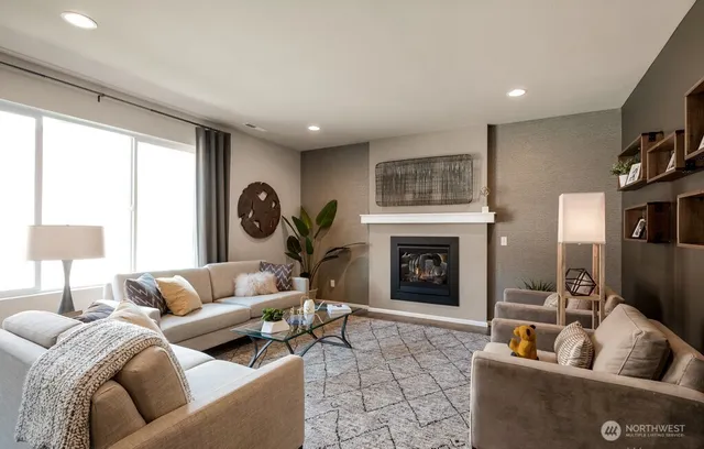 $3,200 | 18722 106th Ave Court East, Puyallup, WA 98374