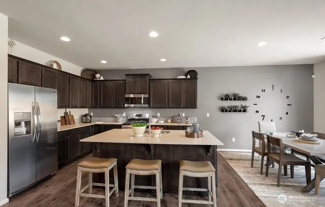 $3,200 | 18722 106th Ave Court East, Puyallup, WA 98374