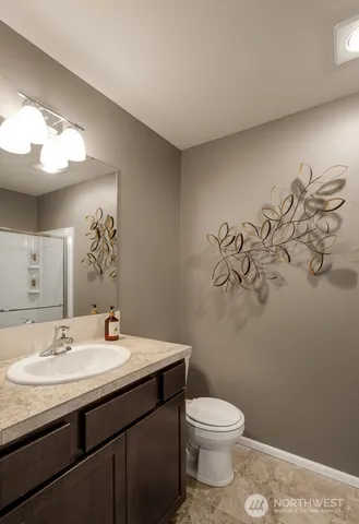 $3,200 | 18722 106th Ave Court East, Puyallup, WA 98374