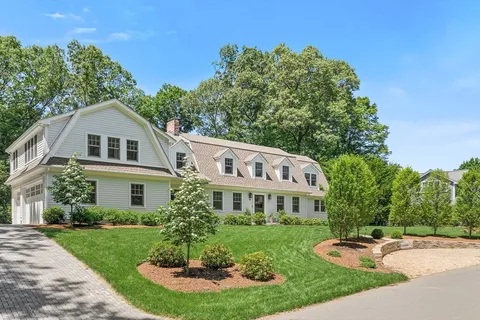 $4,150,000 | 39 Fairbanks Avenue, Wellesley, MA 02481