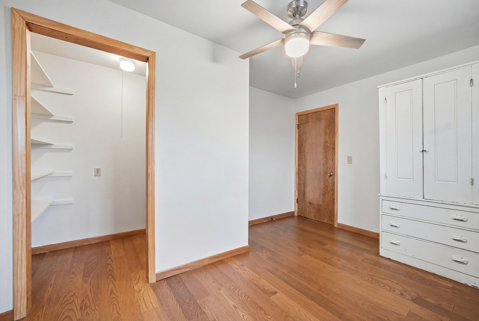 28007 Brickville Road Sycamore, IL 60178 - Photo 19 of 39 wooden floor in an empty room