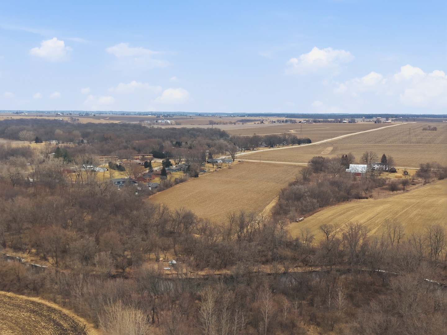 28007 Brickville Road Sycamore, IL 60178 - Photo 29 of 39 a view of an ocean and beach