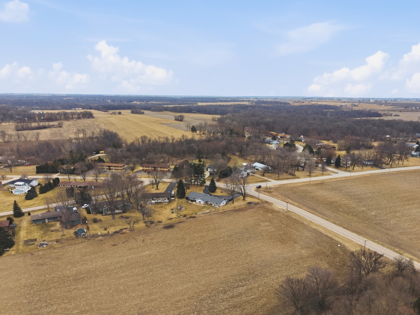 28007 Brickville Road Sycamore, IL 60178 - Photo 30 of 39 an aerial view of a city