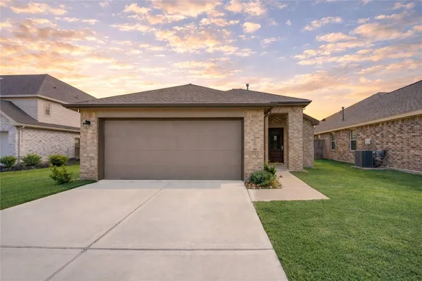 $2,050 | 5914 Dry Brush Place, Katy, TX 77493