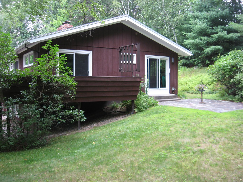 133 Flat Hills Road Amherst, MA 01002 - Photo 3 of 30