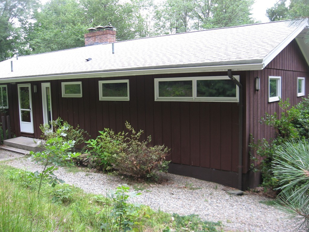 133 Flat Hills Road Amherst, MA 01002 - Photo 6 of 30