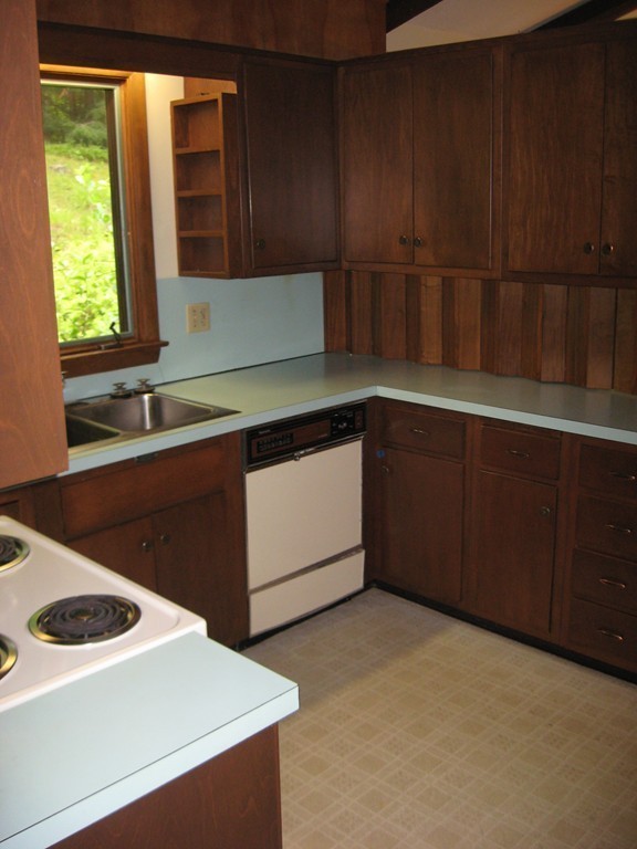 133 Flat Hills Road Amherst, MA 01002 - Photo 9 of 30