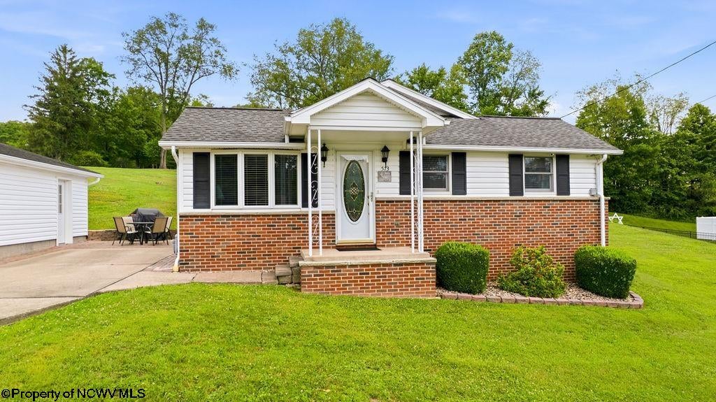 573 Rosemont School Road Bridgeport, WV 26330 - Photo 2 of 50 Gallery Image 2