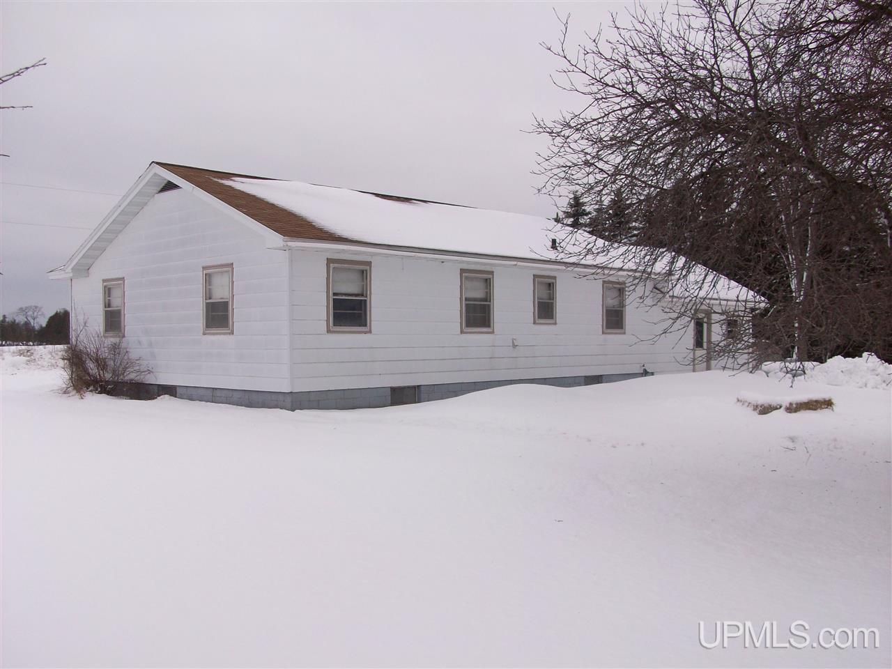 4714 21st Road Cornell, MI 49818 - Photo 3 of 14