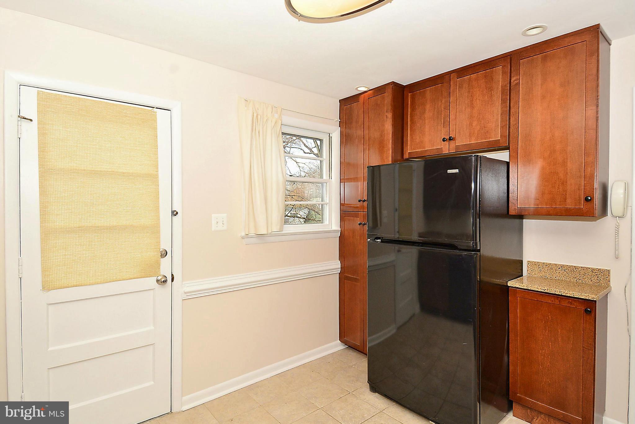 8804 2nd Avenue Silver Spring, MD 20910 - Photo 8 of 27 Kitchen