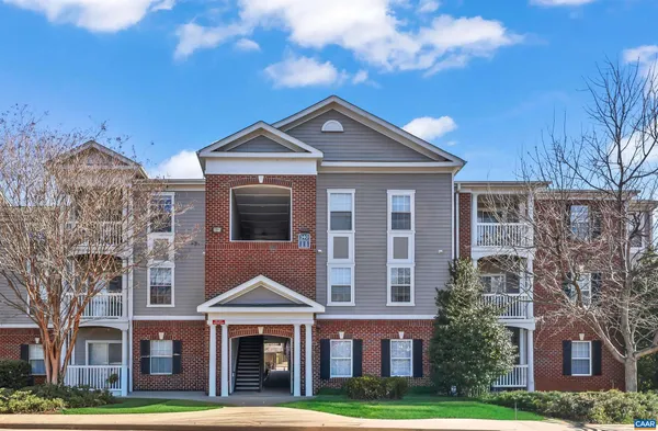 $219,900 | 140 Yellowstone Drive, Unit 303, Charlottesville, VA 22903