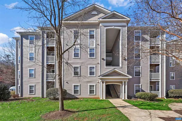 $219,900 | 140 Yellowstone Drive, Unit 303, Charlottesville, VA 22903