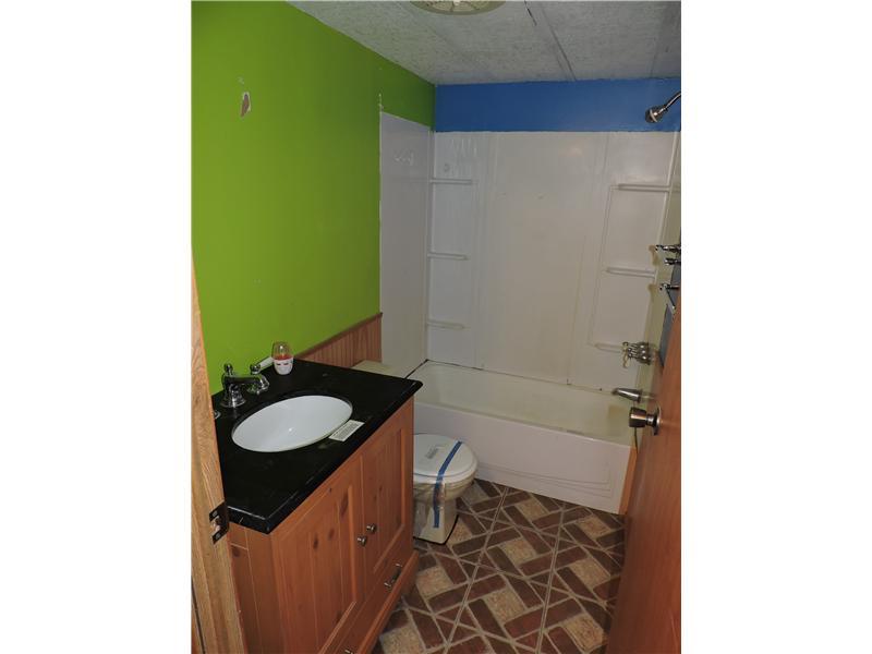 122 Rider Road Chicora, PA 16025 - Photo 11 of 21 Full Bath.