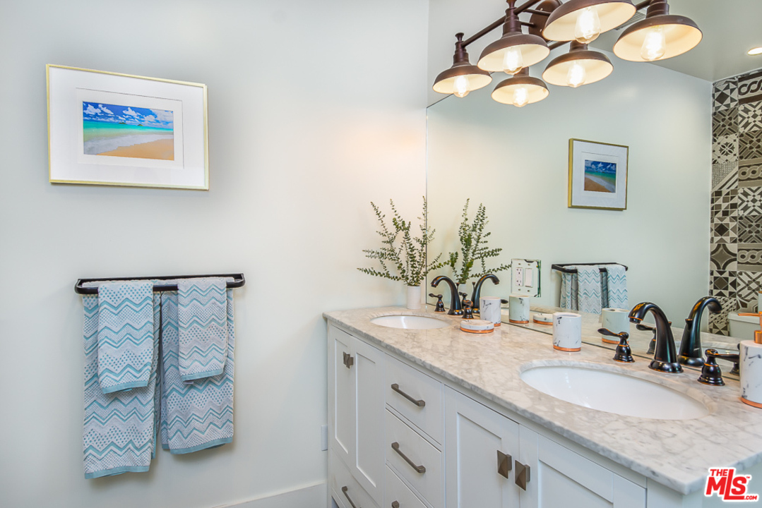 3017 Wellington Road Los Angeles, CA 90016 - Photo 14 of 24