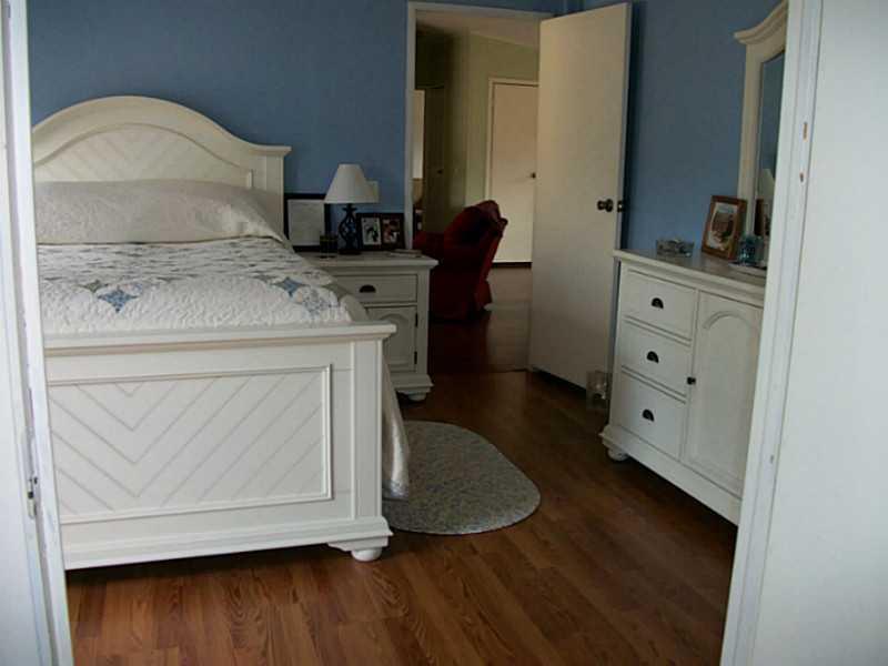 294 Alpine Street Paris, ME 04281 - Photo 14 of 27 Bedroom.