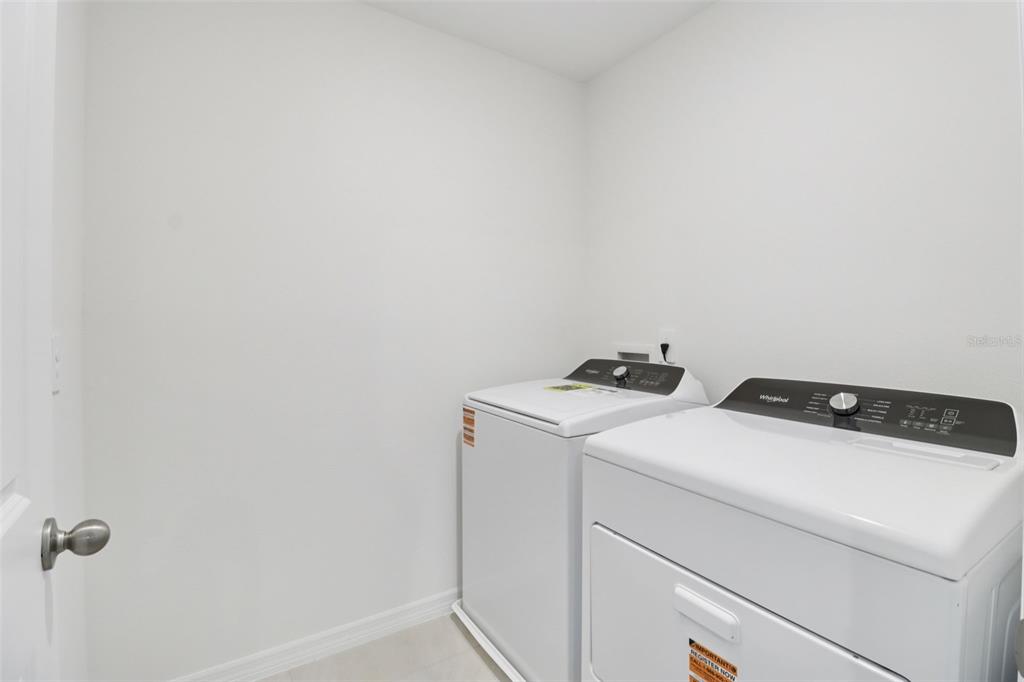 690 Muhly Way Lady Lake, FL 32159 - Photo 21 of 28