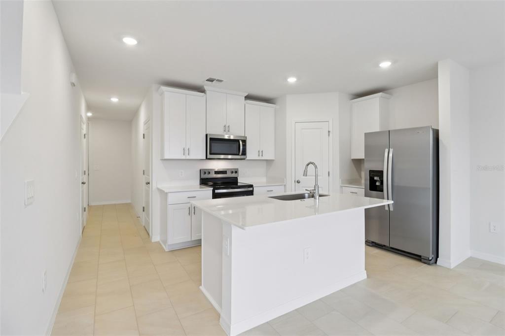 690 Muhly Way Lady Lake, FL 32159 - Photo 10 of 28