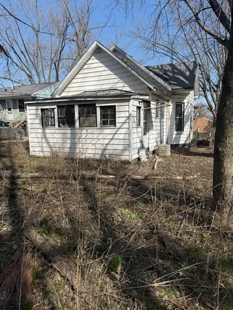 $55,000 | 916 West Front Street, Bloomington, IL 61701