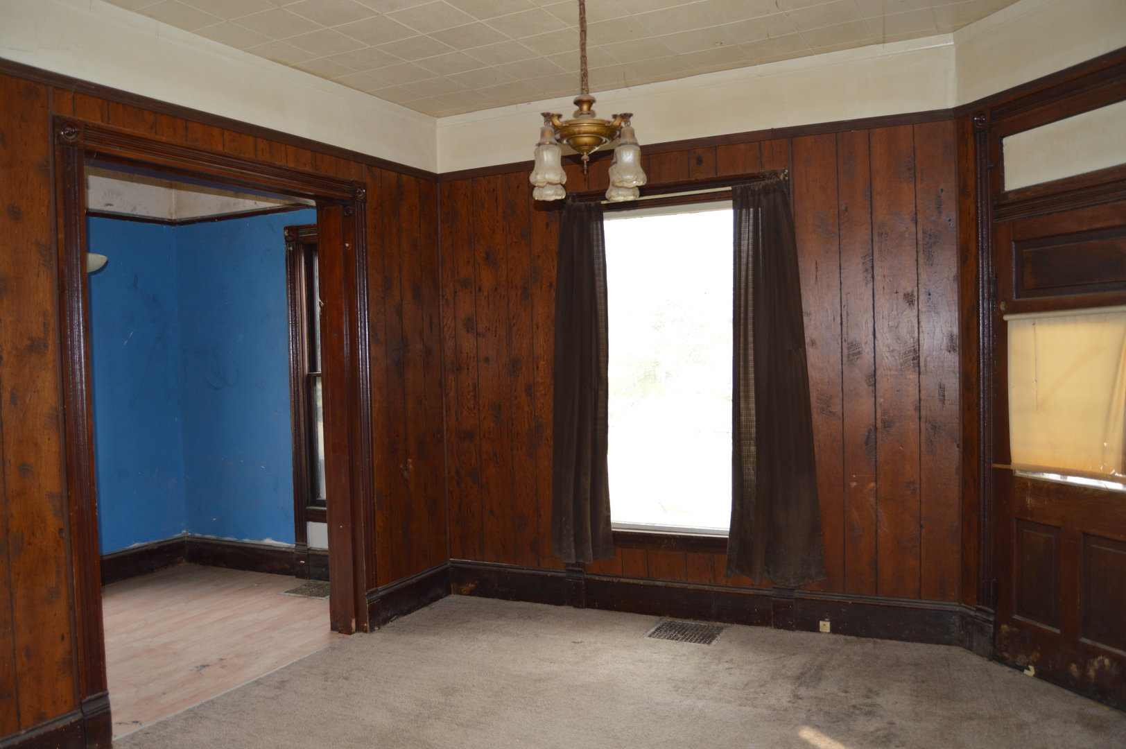 916 West Front Street Bloomington, IL 61701 - Photo 3 of 11